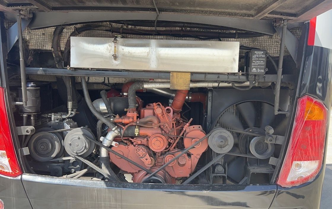 Autobus manuels de 65 passagers avec type de carburant diesel et hauteur totale de 3290 mm