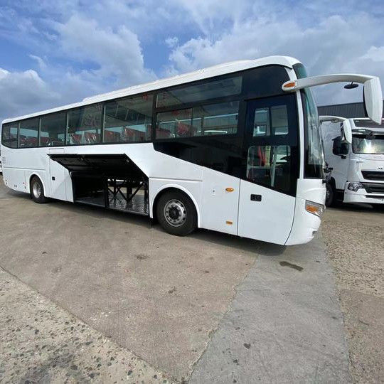 65 places Autobus de passagers Autobus d'occasion Autobus d'occasion En bon état et capacité du moteur 6 8L