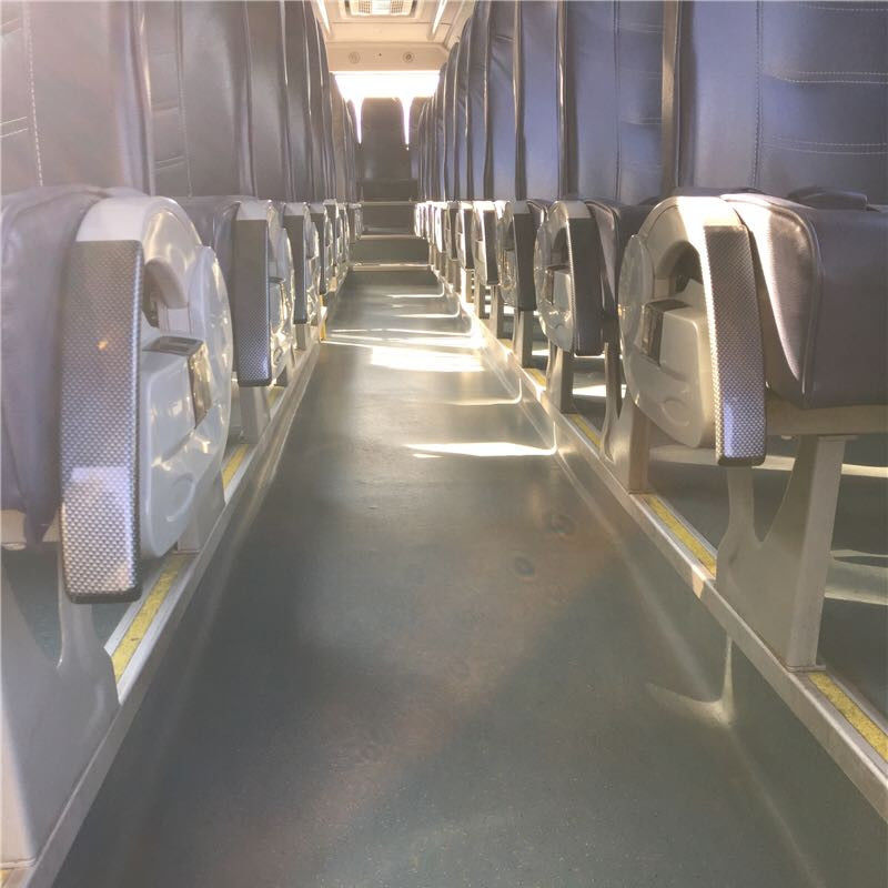 11400 kg Poids au bord du trottoir 12 mètres Autobus de luxe d'occasion avec moteur YC6A260-30