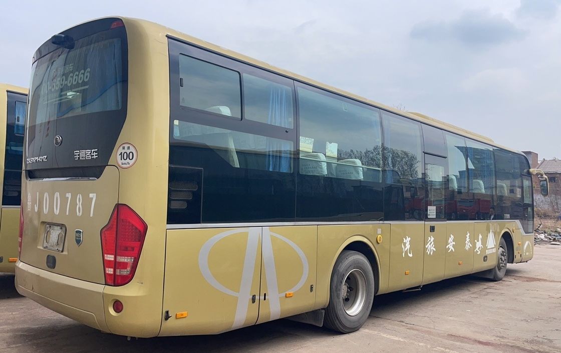 65 sièges Autobus de luxe Vitesse maximale 100 km/h Capacité du moteur 8L Couleur personnalisée Utilisée