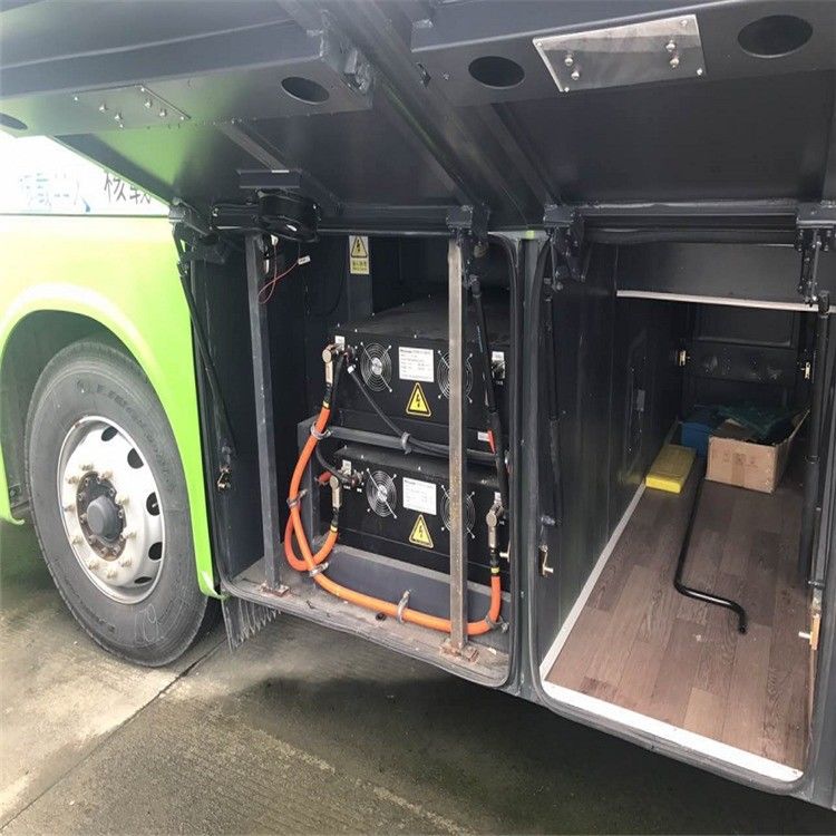 16500 kg G.V.W Yuchai moteur Diesel 45 sièges Autobus à GNC avec toilette