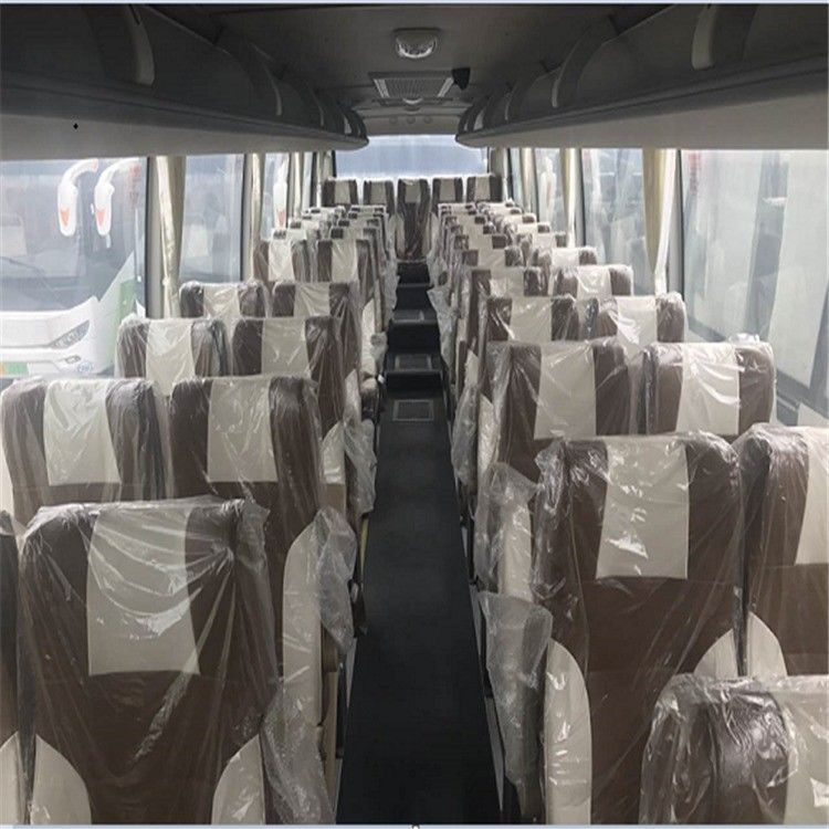 16500 kg G.V.W Yuchai moteur Diesel 45 sièges Autobus à GNC avec toilette