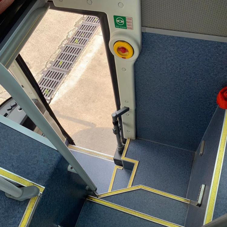 s Meilleur modèle d'autobus utilisé 55 places Autobus à moteur arrière à vitesse maximale de 100 km/h