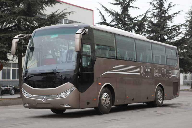 Autobus de luxe d'occasion de Dongfeng avec une capacité de moteur de 8L