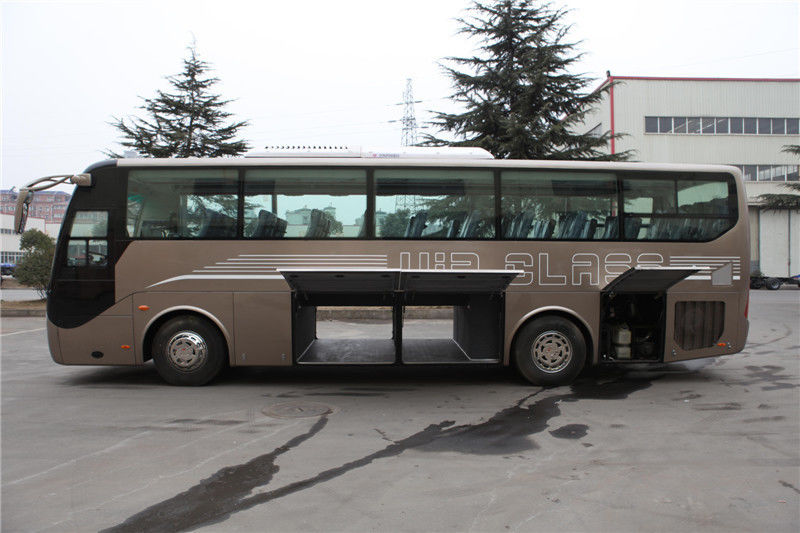 Autobus de luxe d'occasion de Dongfeng avec une capacité de moteur de 8L