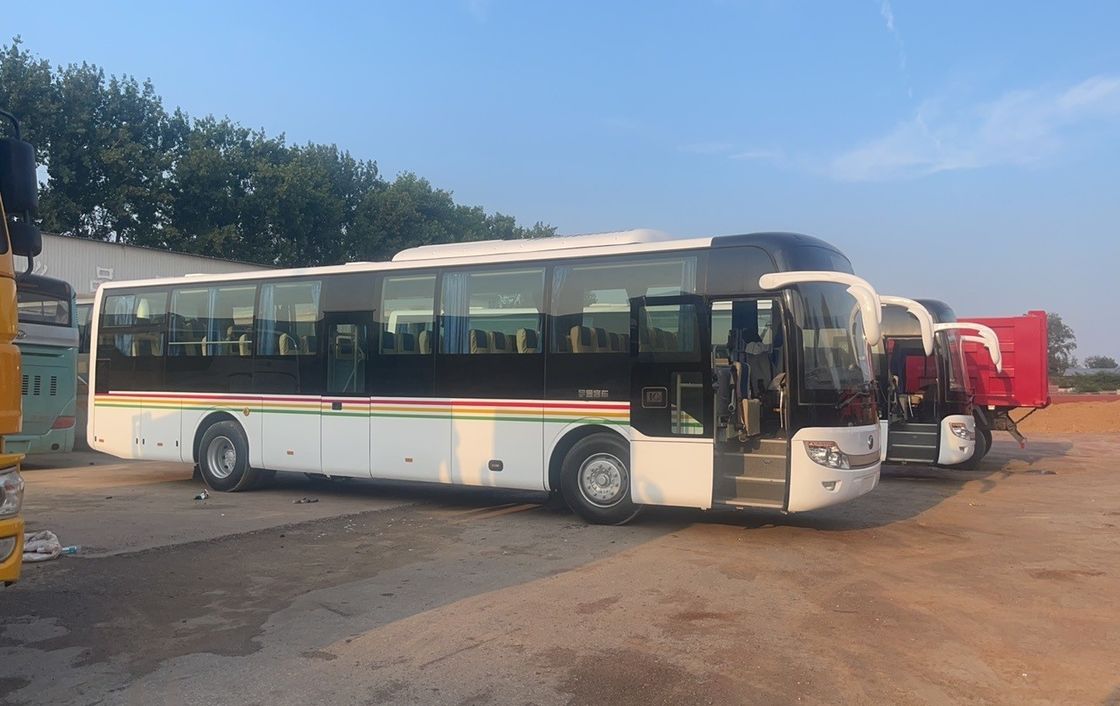 Autobus d'occasion chinois blanc diesel de luxe 6 8L moteur capacité sièges 31 50