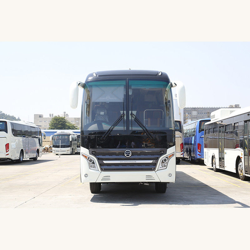 Autobus d'occasion rénovés de 57 places avec une capacité de moteur de 6 8L et un poids brut de 15000 kg