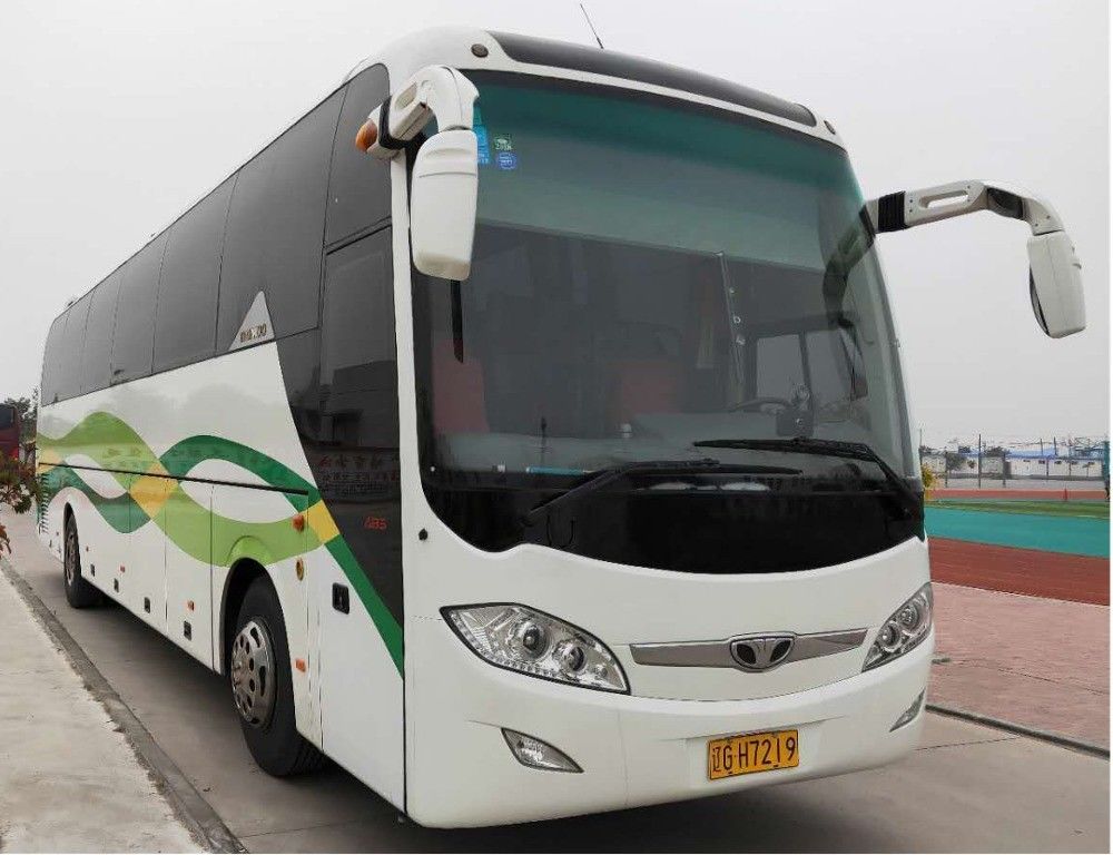 En bon état 55 sièges utilisés Autobus et autocars diesel aux Émirats arabes unis 12000*2500*3580mm Taille