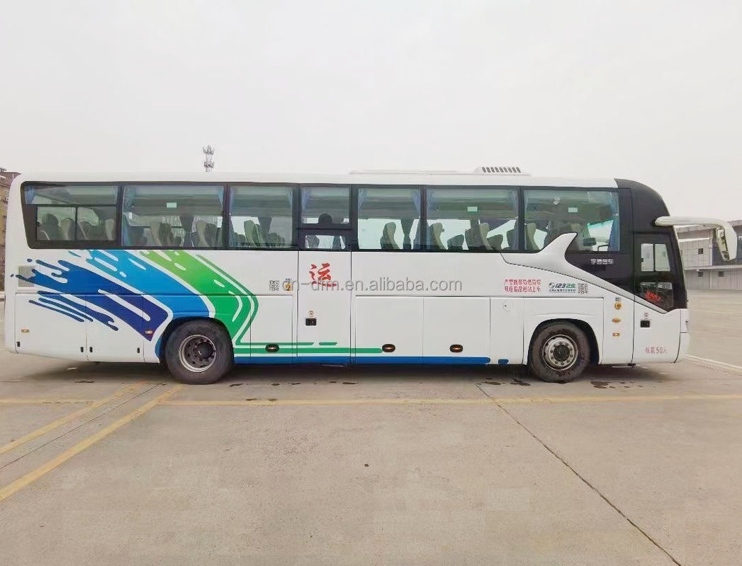 Autobus touristique de luxe de grande taille avec norme d'émission Euro 3 et pneus 298/80R22.5