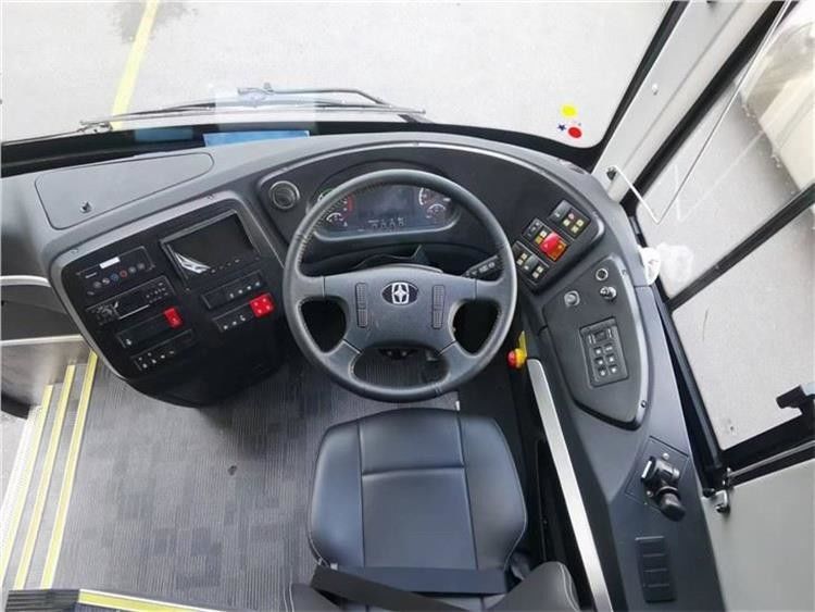 6 vitesses moteur diesel manuel capacité 4-6L Luxe autocars pour le transport urbain