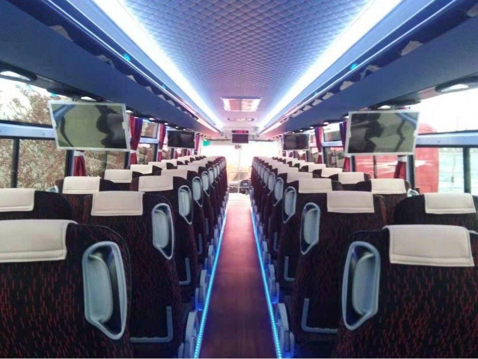 70 sièges à main droite, direction motrice, roulement au courant, bus de luxe de 6125 moteurs