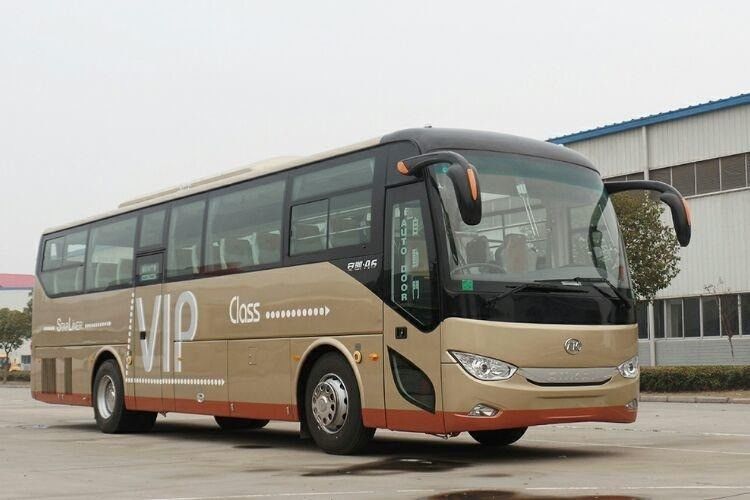 Autobus urbain à moteur Yuchai 67 places 12m Autobus de luxe pour un transport urbain confortable