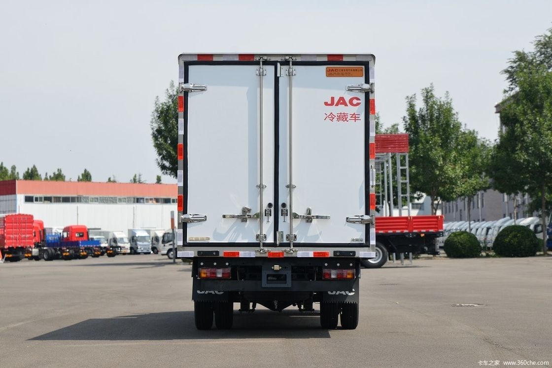 Camion réfrigéré JAC de 130 ch pour le transport 4x2 GVW≤5T réfrigération au carburant diesel