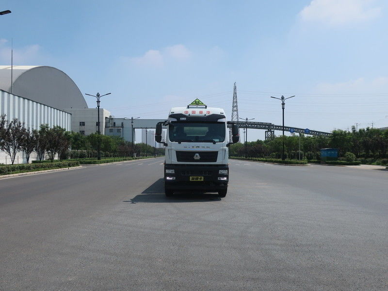 20520 kg Charge nominale 8*4 30m3 Transports Benzine Diesel Camion-citerne CIMC LINYU