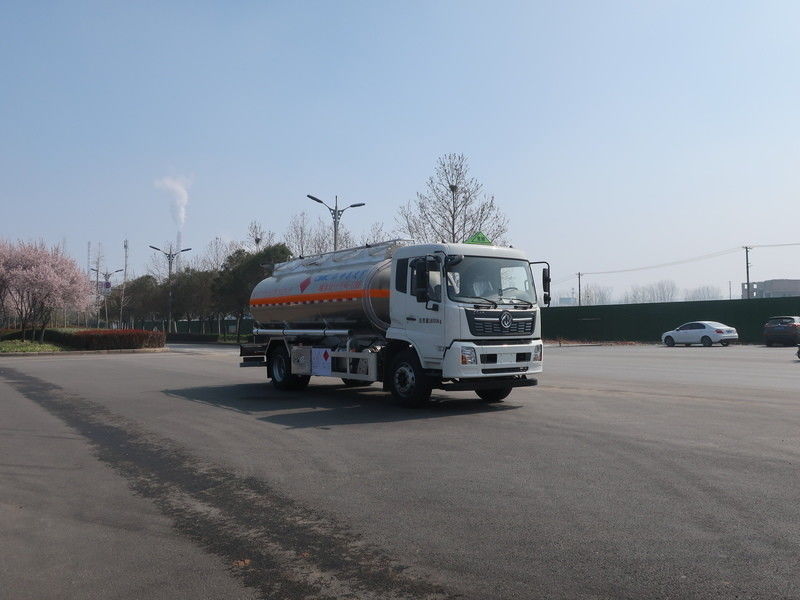 15m3 CIMC LINYU Dongfeng pétrolier camion-citerne alliage d'aluminium véhicule de transport de carburant liquide