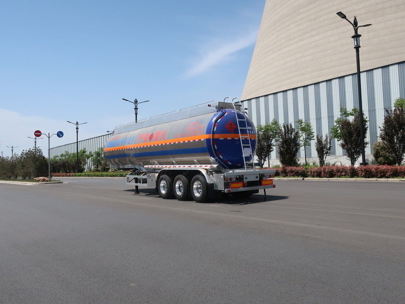 Isolation 45,5m3 3 essieux semi-remorque liquide inflammable pour véhicule de transport de liquide