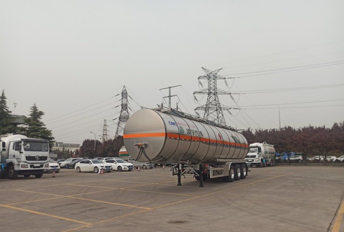 CIMC LINYU 46000L Camion-remorque à réservoir de carburant en alliage d'aluminium avec empattement 6150 1310 1310