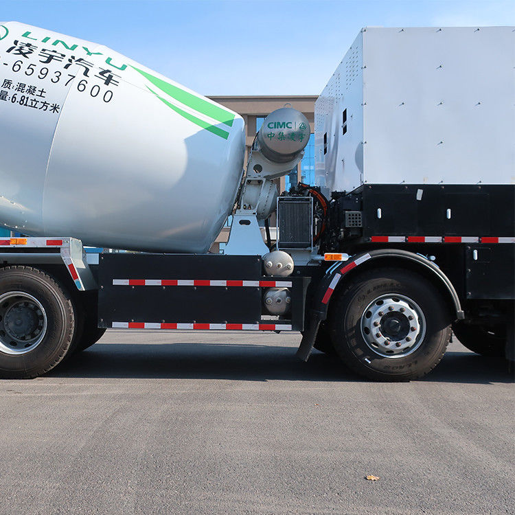 380kw CIMC LINYU 10 m3 électrique 8x4 auto-chargement moteur camion de béton pour le mélange
