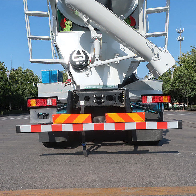 380kw CIMC LINYU 10 m3 électrique 8x4 auto-chargement moteur camion de béton pour le mélange
