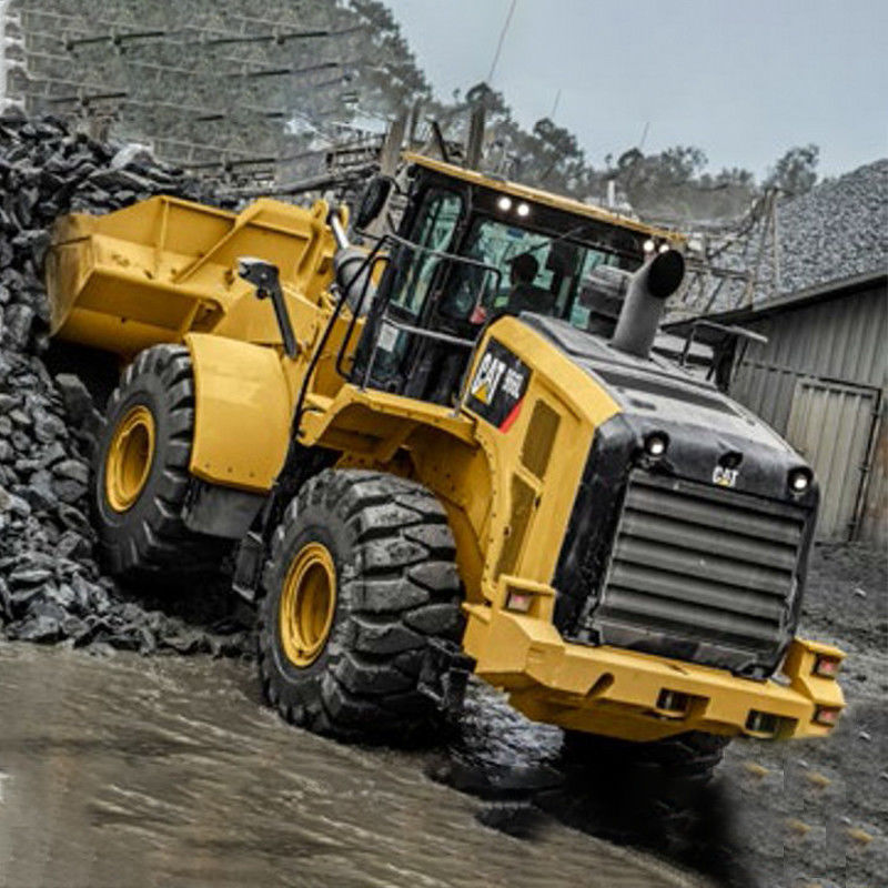 Chargeur à roues d'occasion de 6 tonnes Caterpillar 966L, faible consommation et en bon état