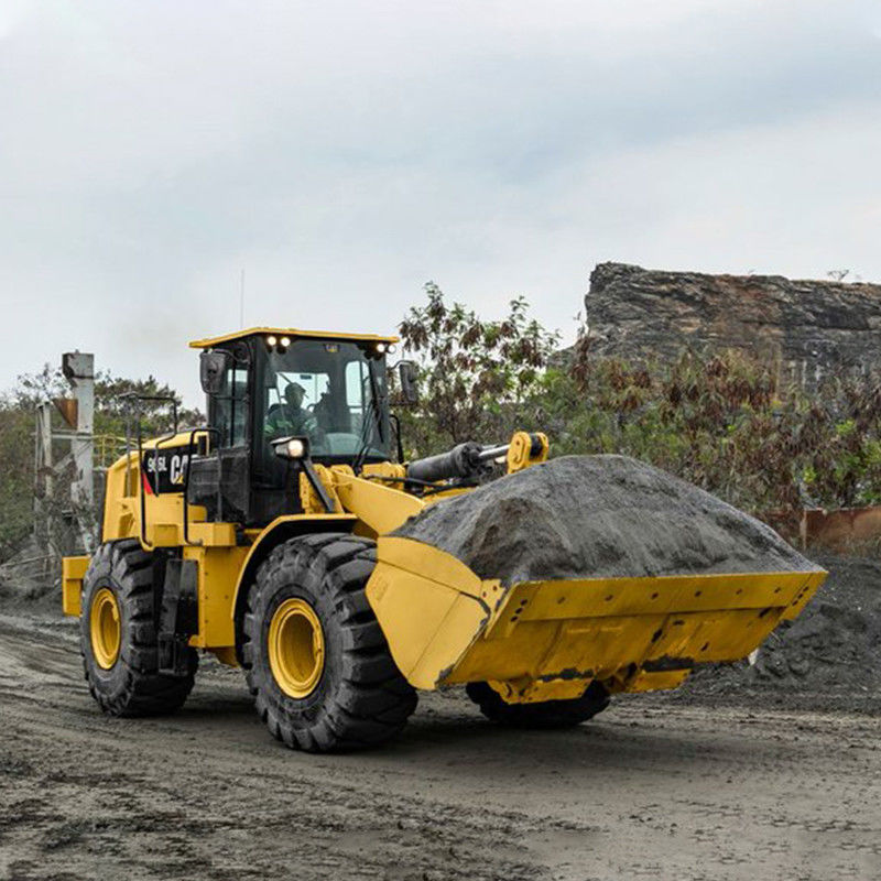 Chargeur à roues d'occasion de 6 tonnes Caterpillar 966L, faible consommation et en bon état