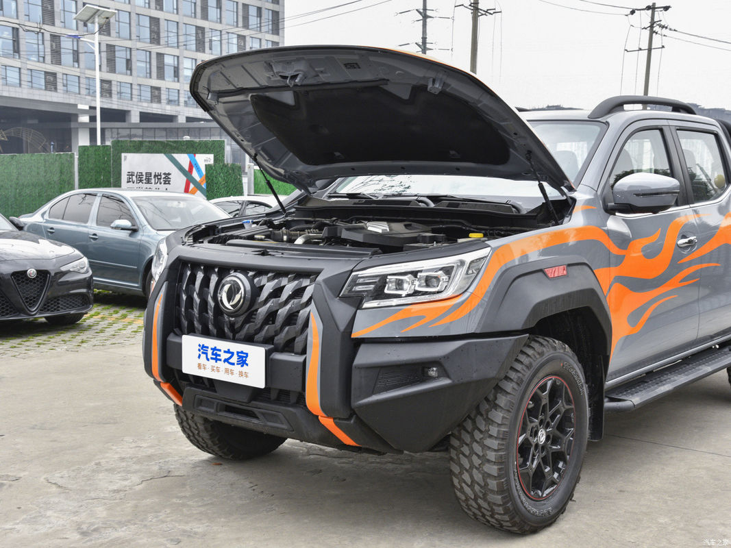 Fuel- Dongfeng Rich 7 4*4 camionnette avec boîte de chargement Dimension de 1510*1562*475 mm