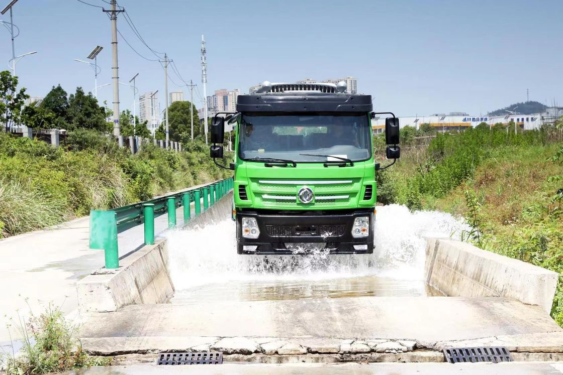Boîte de vitesses manuelle à 8 vitesses et 155 kW de puissance 6 * 6 bus de voyageurs du désert pour l'exploitation minière à Dongfeng